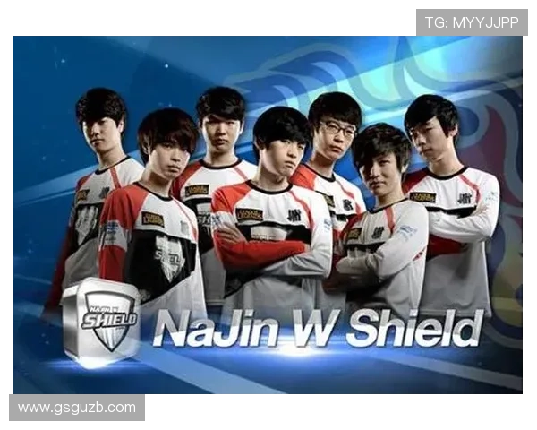 英雄联盟世界赛冠军历程回顾与战队成员成长轨迹分析